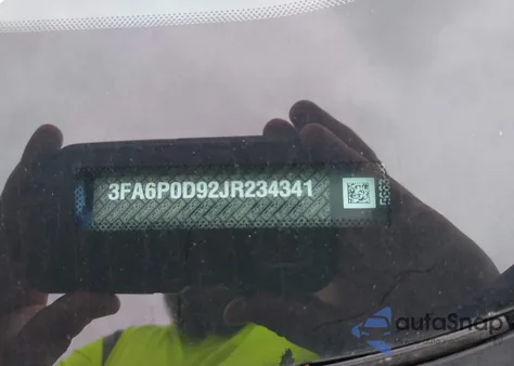 2018 Ford Fusion Titanium z USA, uszkodzony, nr VIN 3FA6P0D92JR234341